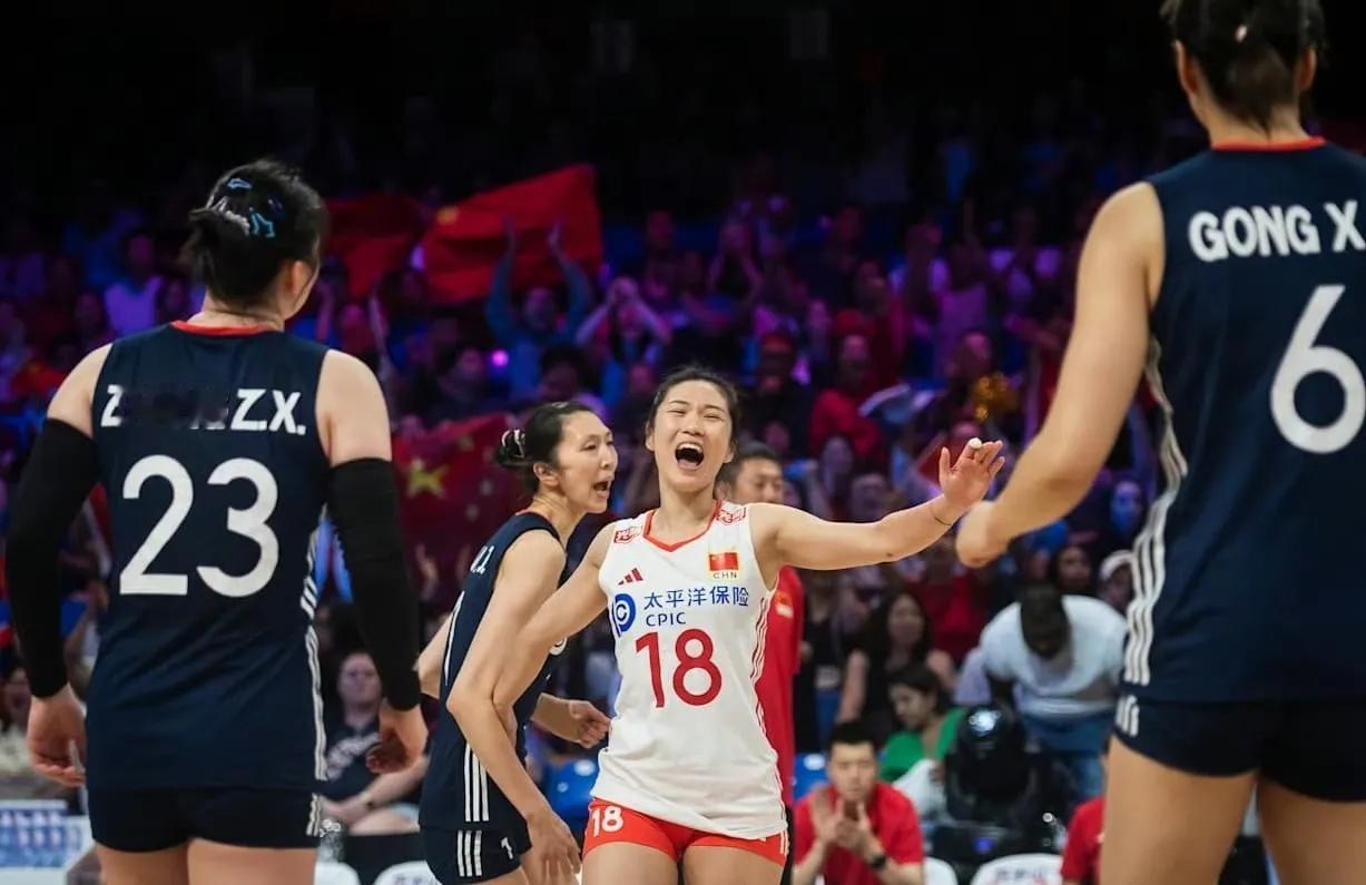 世联赛分站赛中国女排表现令人欣喜！九胜三负排名第五晋级总决赛，1/4决赛将战波兰