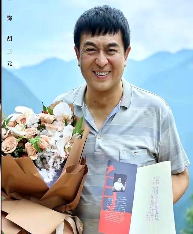 听他半开玩笑地认怂时，才发现圈里真有“天敌”。跟那么多女演员对过戏，张嘉译点名