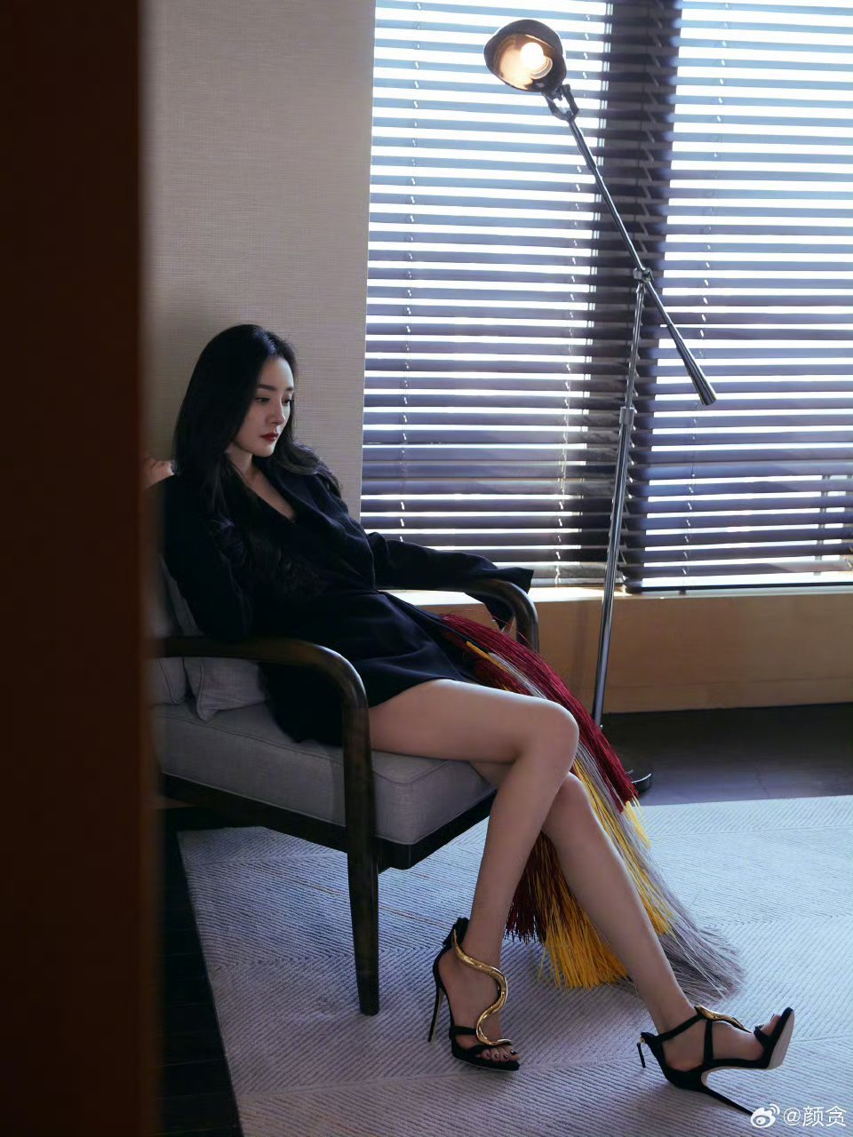 杨幂吃了八块腹肌的披萨杨幂杨幂杨幂明星