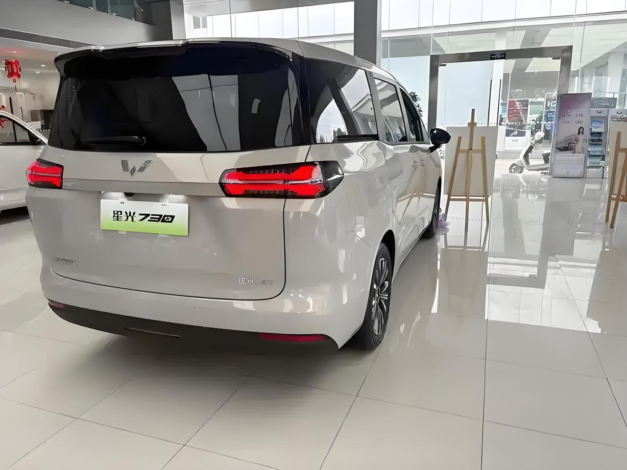 最近，五菱第800万辆MPV星光730下线，五菱车销量有目共睹。我们先来认识一