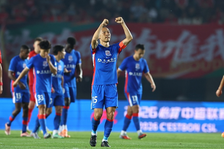 跟队: 申花将主场4个看台设为客队看台, 这是职业足球该有的样子