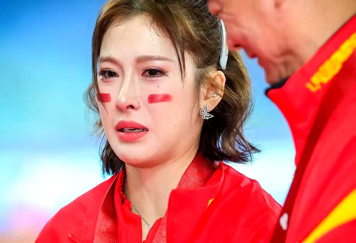 什么叫做乐极生悲看看吴艳妮就知道了。本来拿第一是众望所归，谁知杀出黑马刘