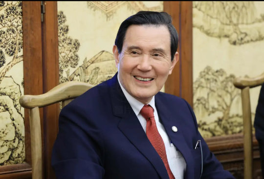 关于统一台湾，这几天看了台湾网红“馆长”的直播和评论区，总结了两点。第一，台