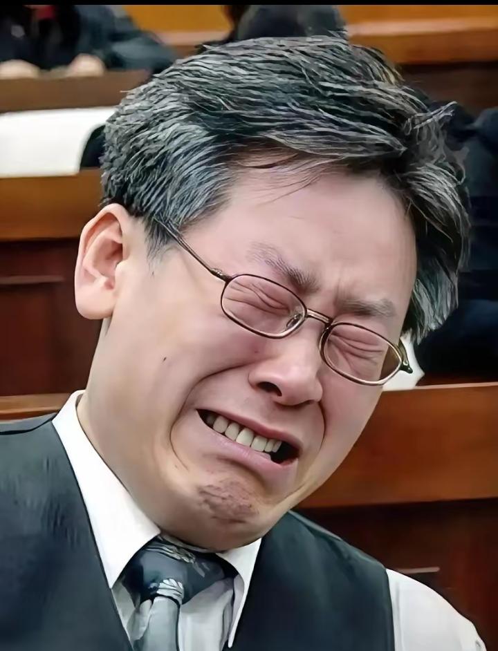 5月9日据韩联社消息，韩国海警在仁川白翎岛附近海域，以非法越界捕捞为由查获两艘我