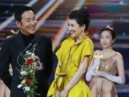 一次，章子怡对陈道明说道：“华表奖我得了三次，你肯定会羡慕我的！”陈道明明显愣了