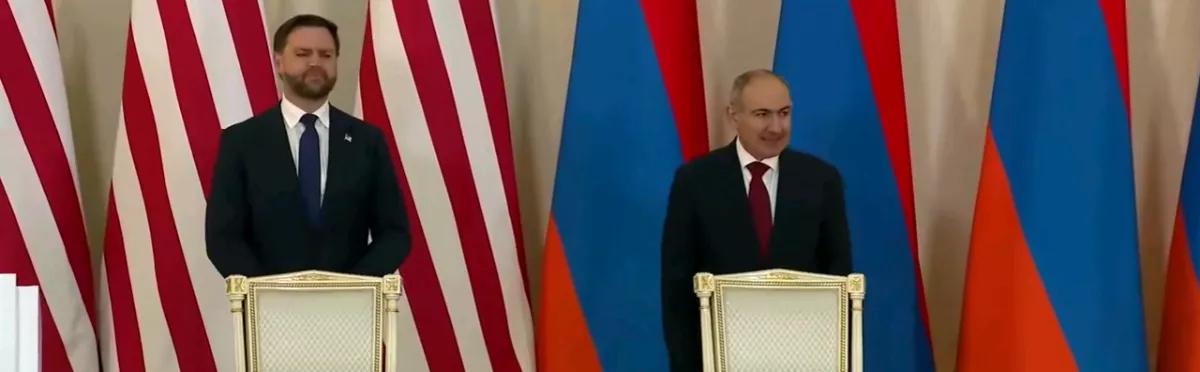 路透社消息，当地时间9日，正在亚美尼亚访问的美国副总统万斯宣布，他已于当天，和亚