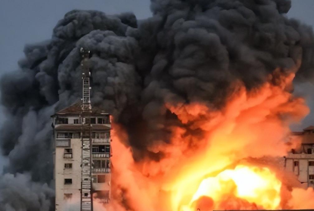 6500人受伤，以色列突遇最大规模袭击，胡塞武装一声令下拿下目标这