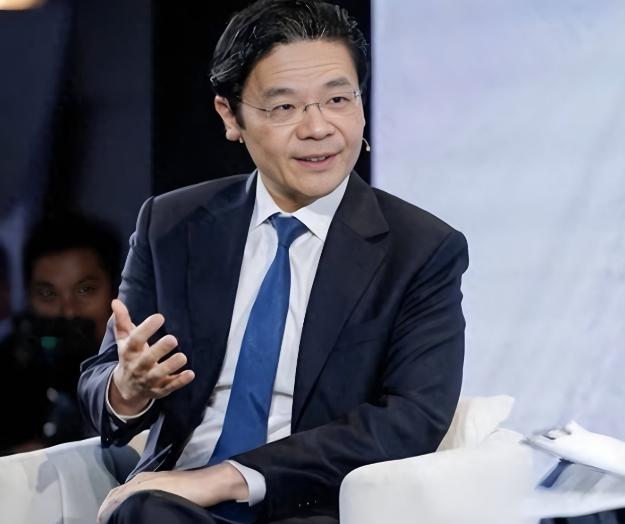 你敢信吗？三个月前还在跟中国网友急眼、说人家‘造谣’的新加坡，这几天自己家里炸锅