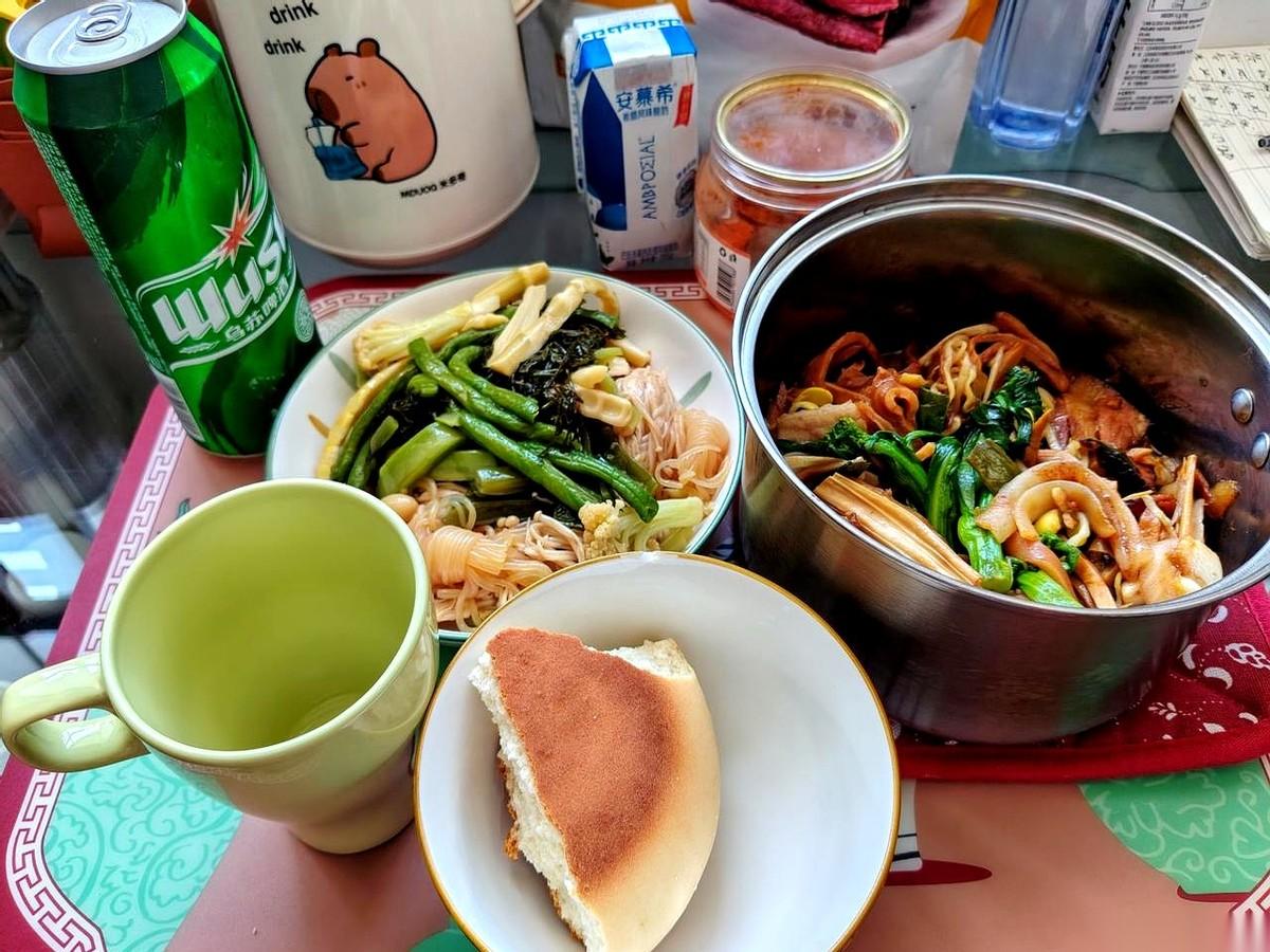 刚从新疆西藏的无人区狂飙回来，没被高反和悬崖吓退。结果今天中午，我差点在燕郊的