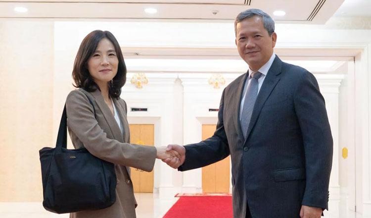 没想到，柬埔寨这次是真的给韩国面子。按理说，韩国出了这么大的事，也就是派了个
