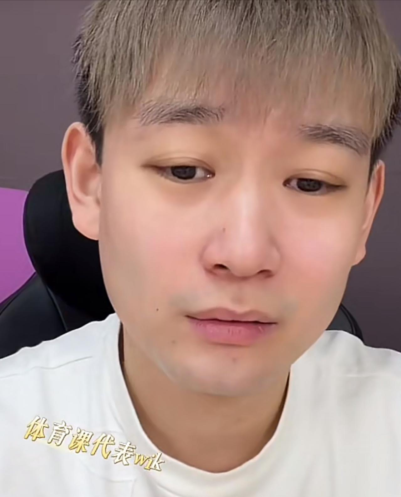 刘丁硕是有良心的！虽然我觉得他的做法有点偏激，他说莎头不打球，他就不看了。