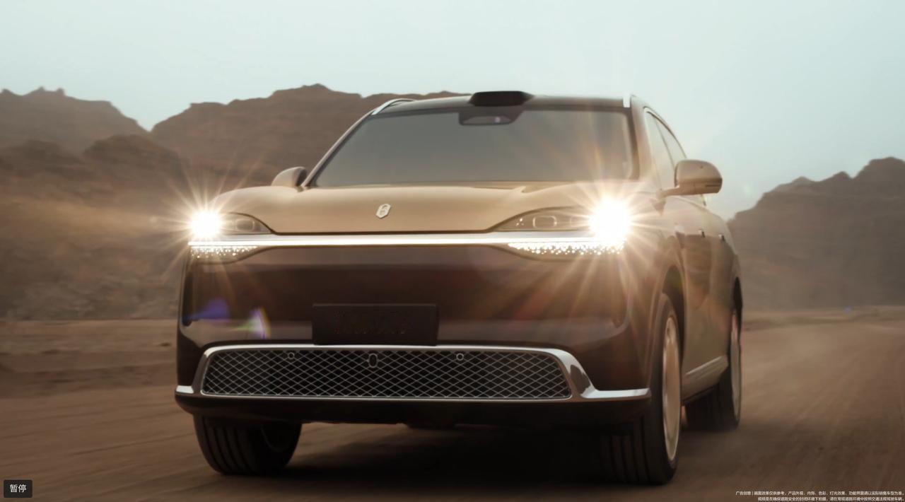 全新问界M9正式预热，外形上，最直观的感受就是——侧面轮廓没大动，但全车上下