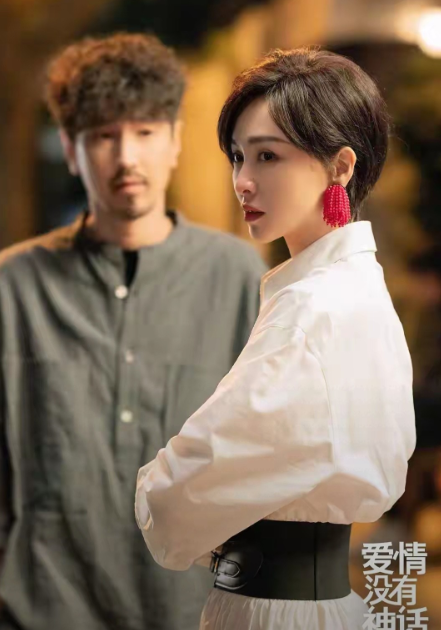 唐嫣的优势就是个高脸小观剧《爱情没有神话》，大上海的男男女女，