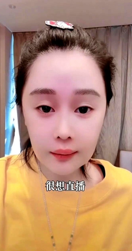 球球怎么了？在短短的这个月里，我的生活发生了意想不到的变化，打碎了那个原本坚