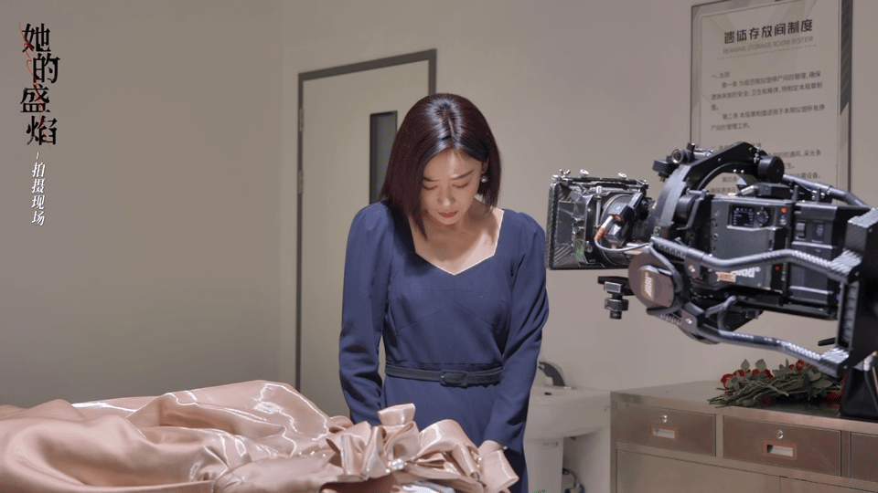 袁姗姗生理性演技袁姗姗演出生理性悲痛一镜到底五分钟封神！袁姗姗的盛焰白靓靓从强