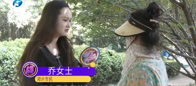河南郑州，一女子因与丈夫感情不合，带着儿子搬出分居，儿子即将上大学，需要一万多学