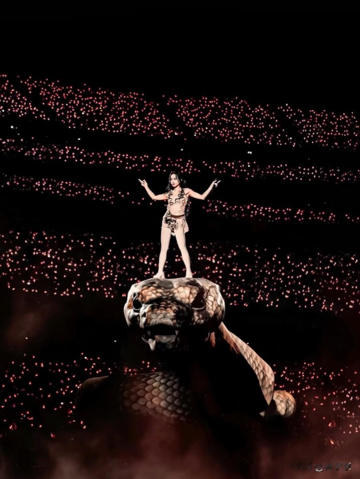 蔡依林团队急了，网友聊个演唱会都要吃律师函！笑死，蔡依林演唱会搞那么大阵仗，又