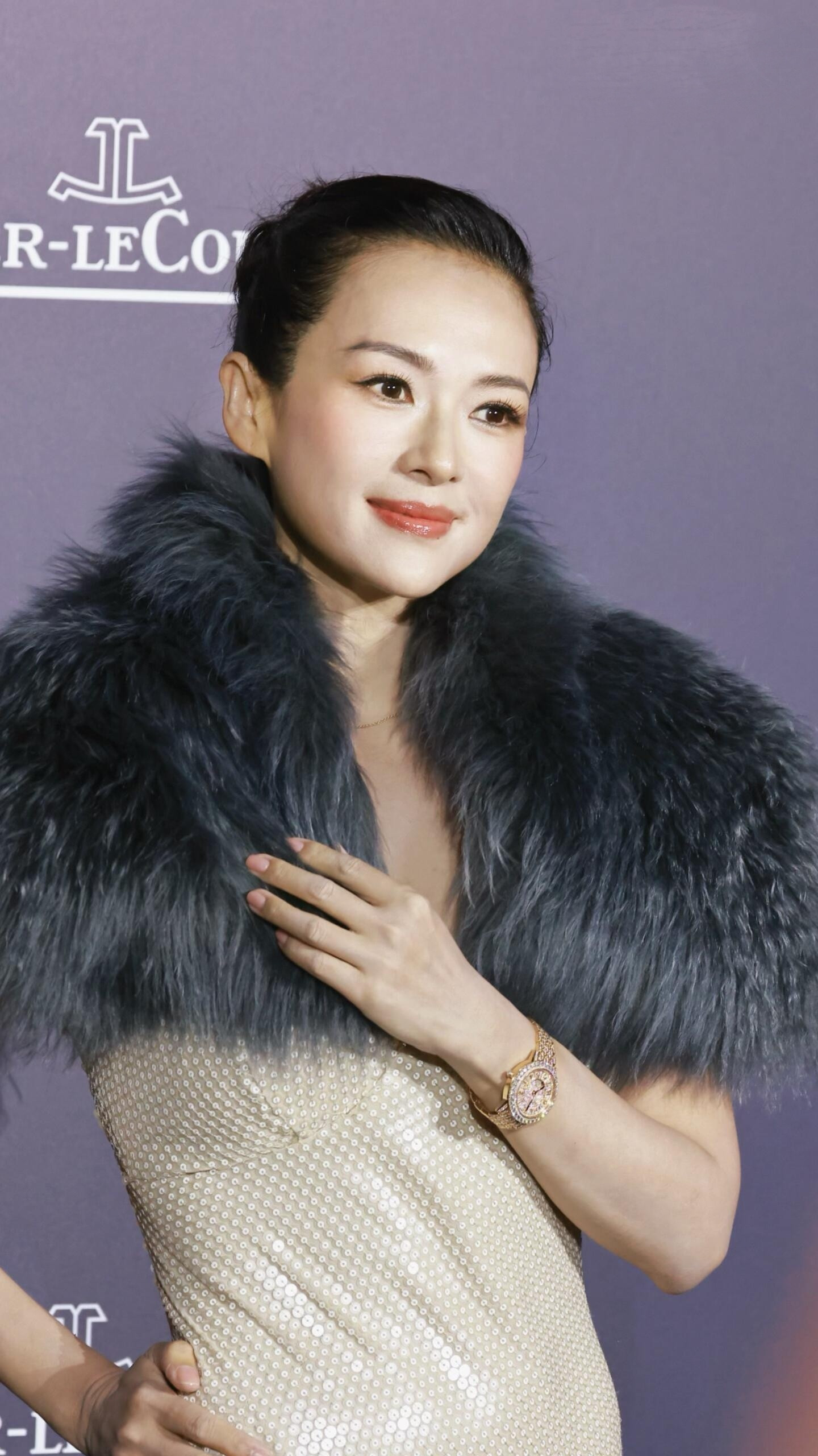 救命，章子怡这个状态和刚出道有什么区别...​​​