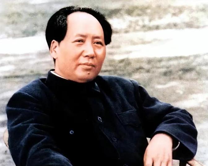 1971年，毛主席决定让李德生出任我军总政治部主任，没想到开会讨论的时候，有位开