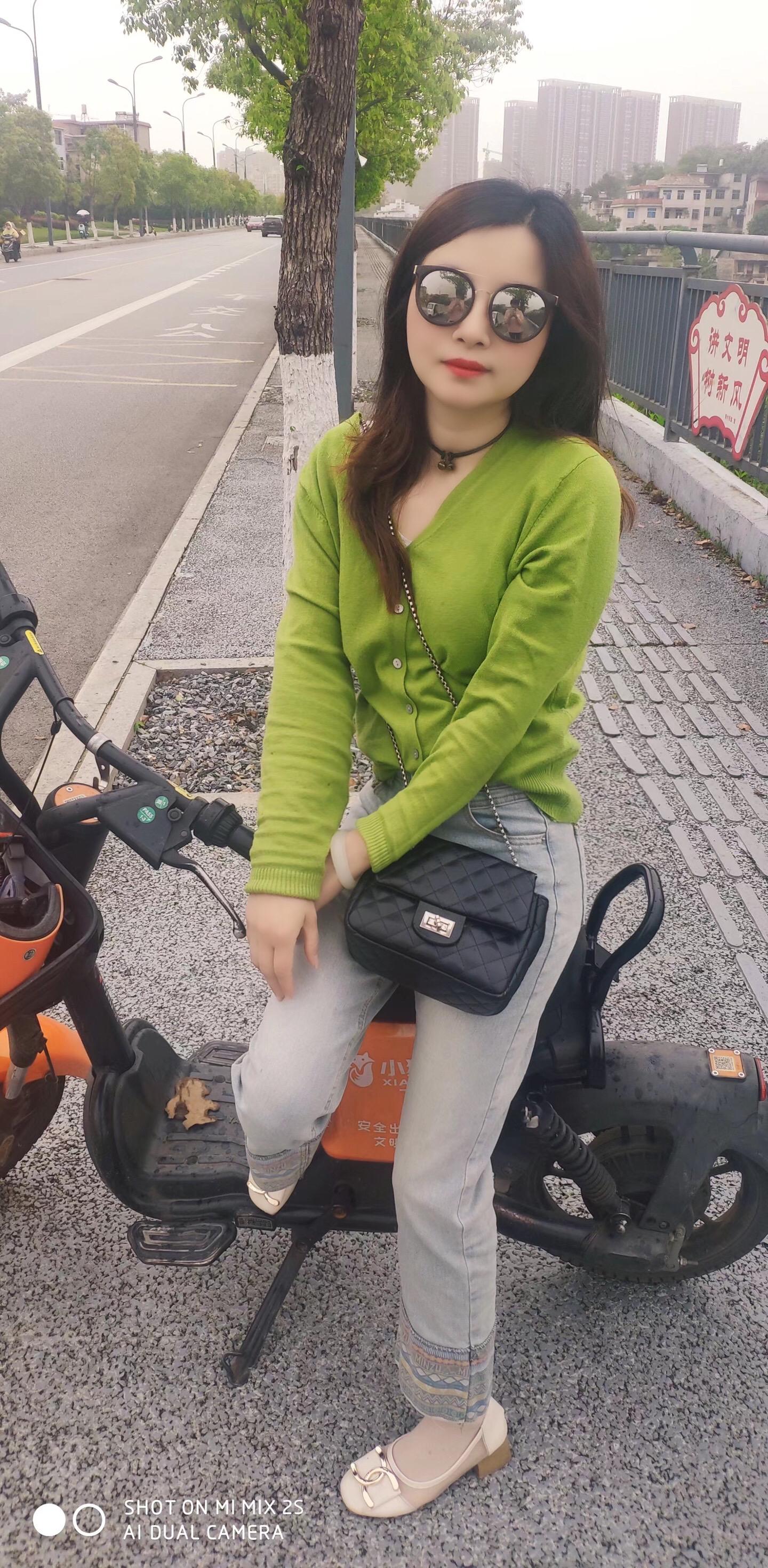 人间总有一两风填我十万八千梦