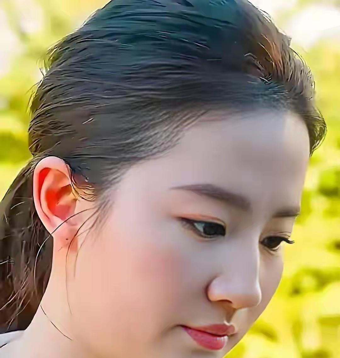 国庆节去朋友家里做客，朋友非常热情招待我们，但是我们却觉得非常难受。这位朋友知