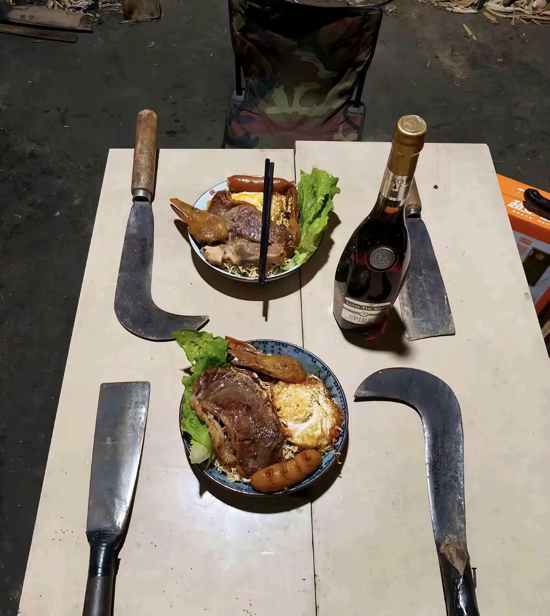 今天这顿烛光晚餐，既分高下，也决生死···​​​