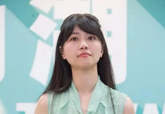 高嘉瑜又出来胡说八道，企图洗白沈伯洋和台湾的“资通电军”。网友连忙喊话：陈挥文赶