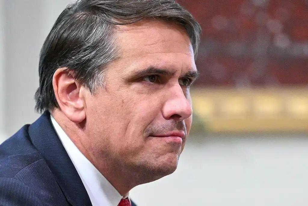 特朗普又整出大动静了，4月2日他在自己的“真实社交”账号上，拐弯抹角地宣布了一个