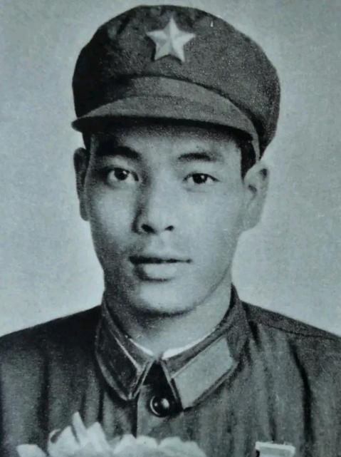 1979年，我军371团攻打316高地时，越军阵地突然遭遇炮击，我军团长一愣：“