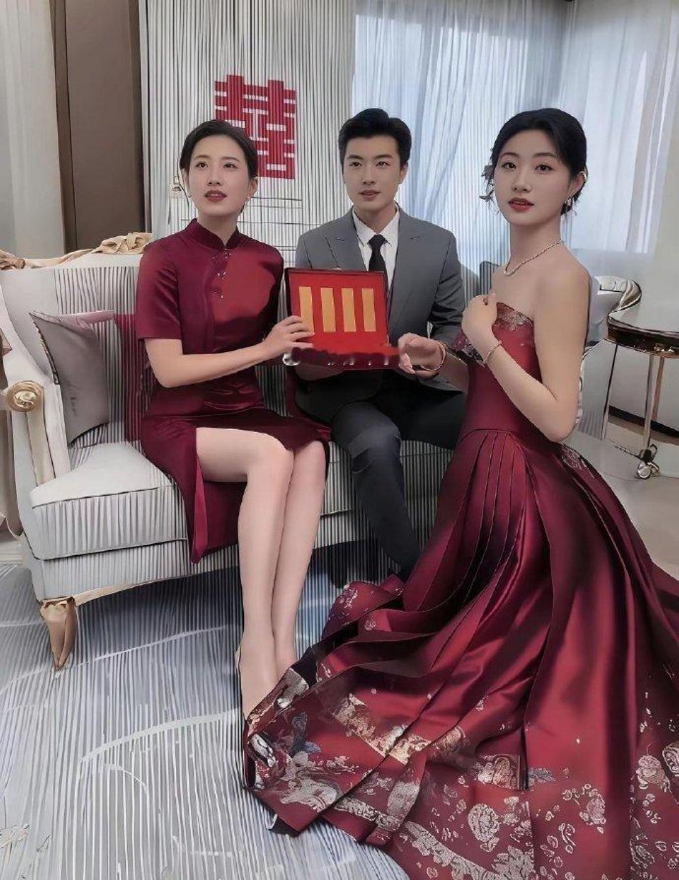 婚礼现场，比儿媳还有排面的婆婆。