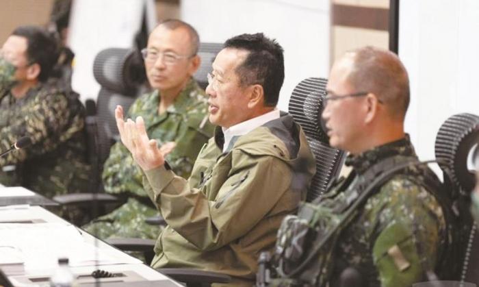 美国敢不敢介入台海？美国百分之二百敢介入。美国敢武力介入台海吗？从现在看，美国肯