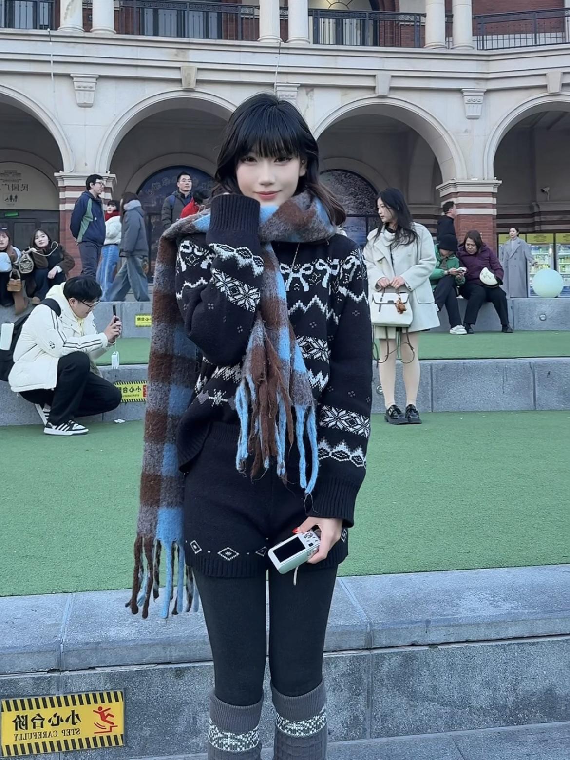 你相册里最可爱的照片拿出来