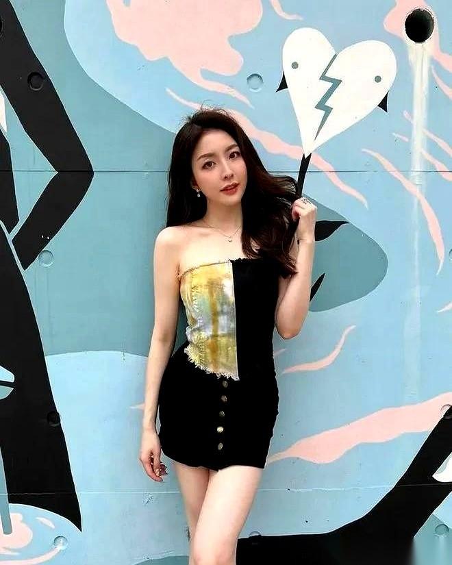 真是什么样的好牌，都能被自己打得稀巴烂。一个女人，老公是体制内的，工作体面，有