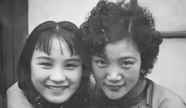 1937年，著名影星陈燕燕去闺蜜童月娟的家中做客，聊的口渴就顺手把桌上茶杯里的水