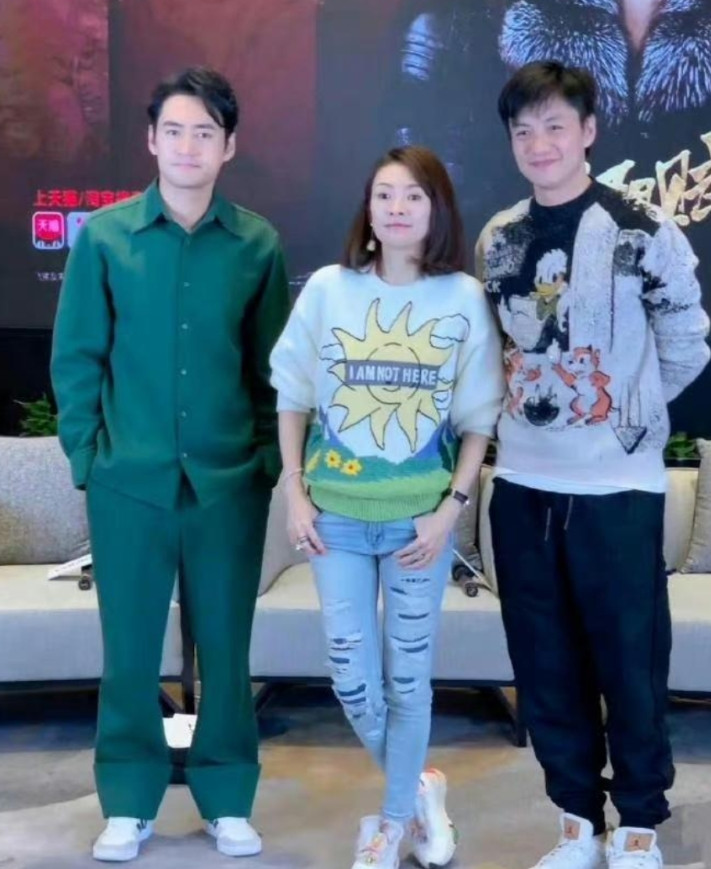 章子怡身材的特点很明显，你们怎么看？