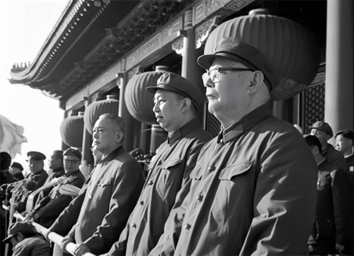 1976年10月6日晚上，粉碎四人帮后，要干的第一件事是什么？老成谋国的叶剑英提