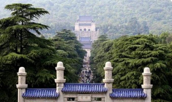 〔巍巍中山陵〕最近有幸去了一趟南京市。参观一下南京最负盛名的