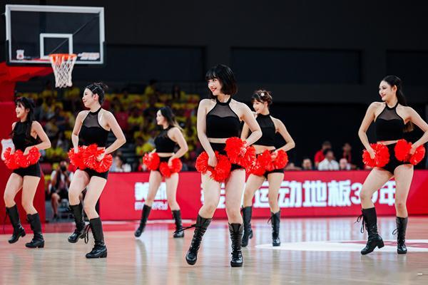 中国男篮战胜塞尔维亚FMP中国男篮6人上双，82-78胜塞尔维亚FMP。数据