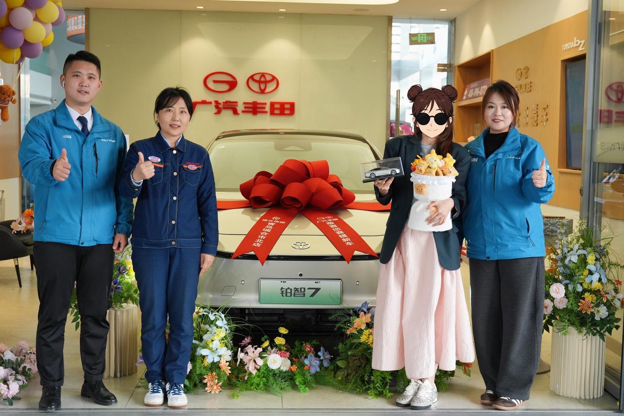 铂智7，正在被女生悄悄“货比三家”别再觉得女生买车只看颜值了。铂智7的女性订单