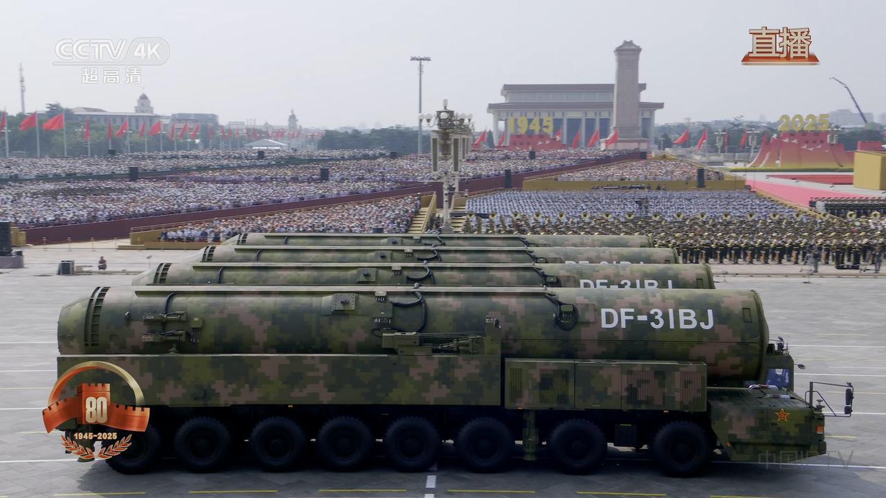 当地时间2025年12月23日，美国五角大楼发布了所谓中国军力报告，其中特别关注