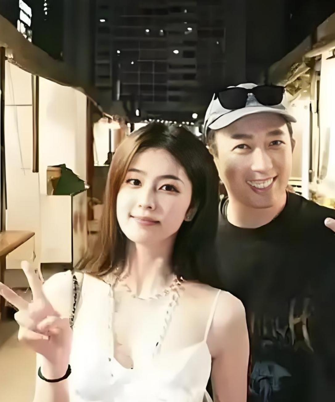 #于正虽然嘴碎但他护犊子啊#网友扒出于正的多重争议，虽然有许多问题但其身上有一