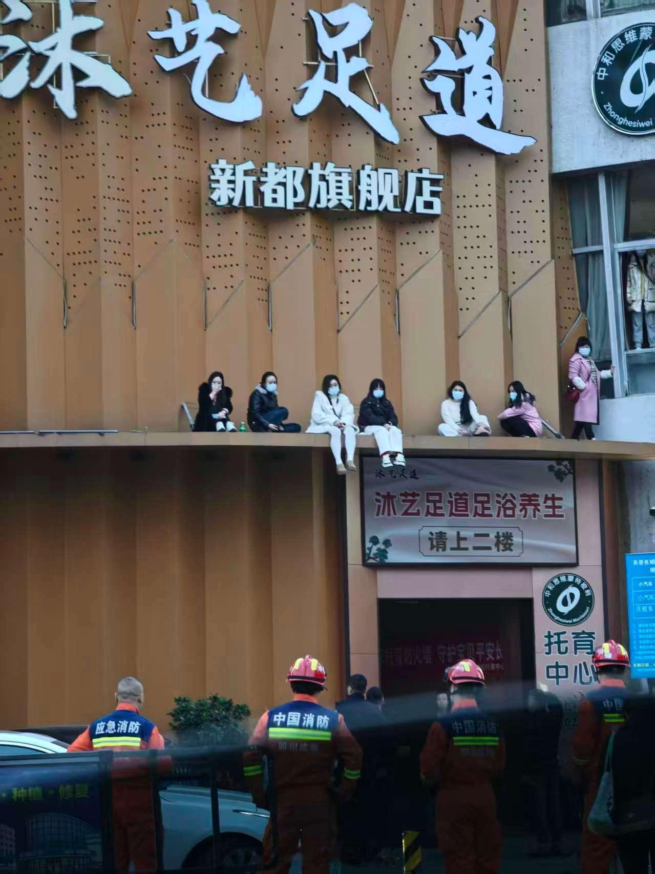 世道不好，这是连技师的工资都拖欠了嘛。