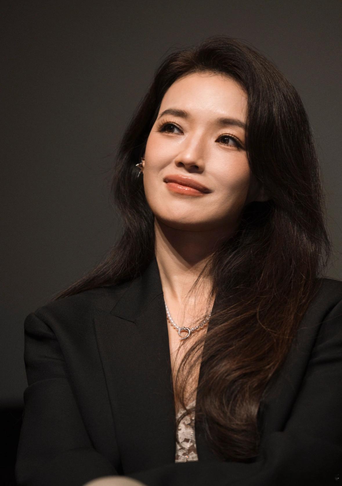 喜欢舒淇身上这种不经意的美