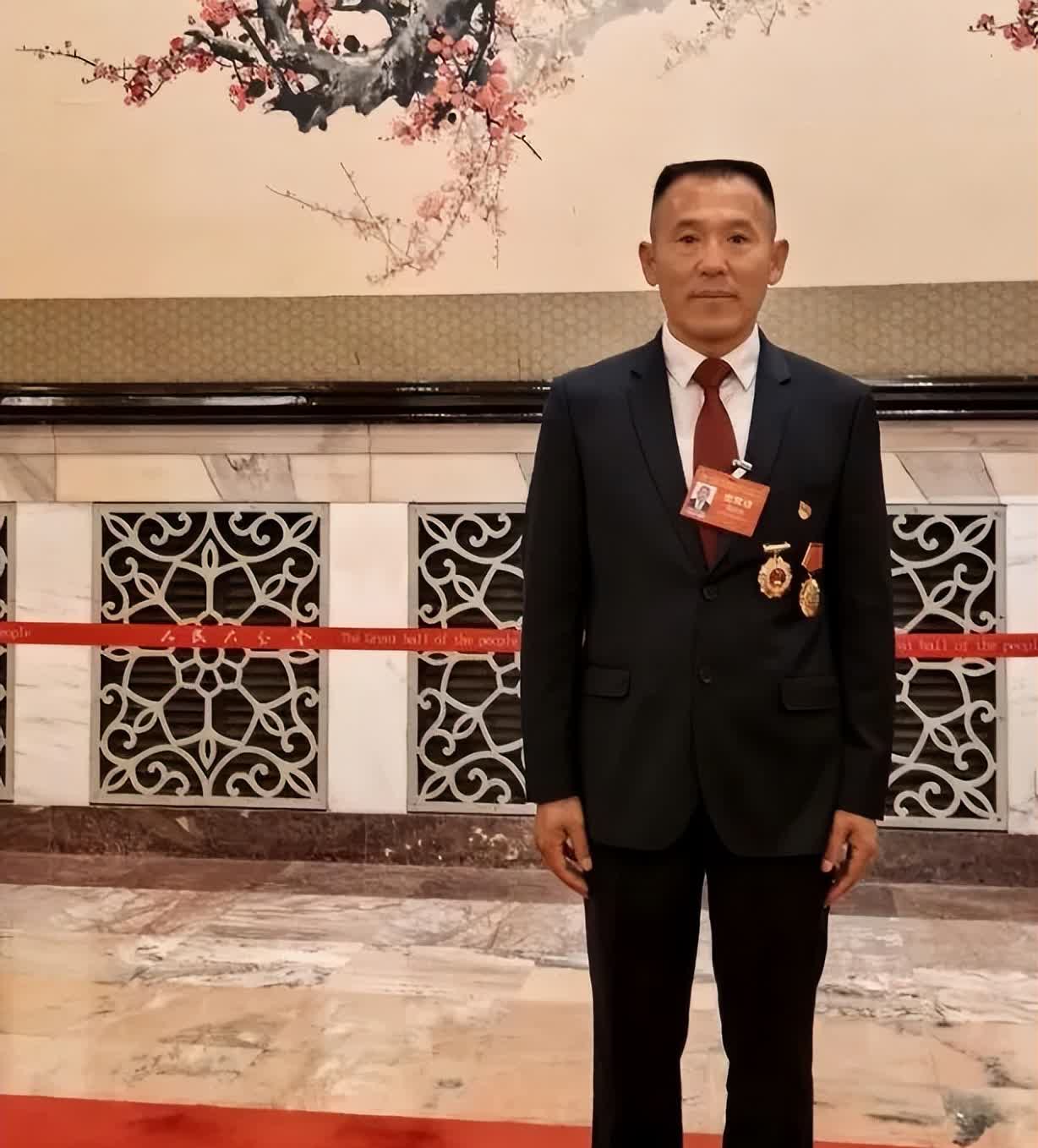 有一位名叫张林兵的农民，在外地打了20多年的工，毅然决然回村创业。谁能想到，短短