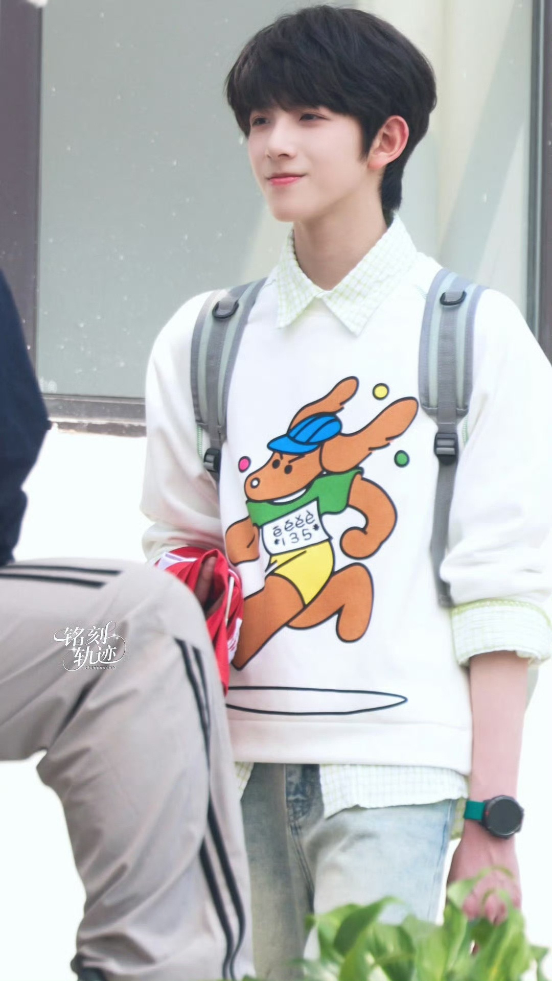 业内评价陈浚铭谢逸舟：小小的脸上大大的五官陈浚铭谢逸舟