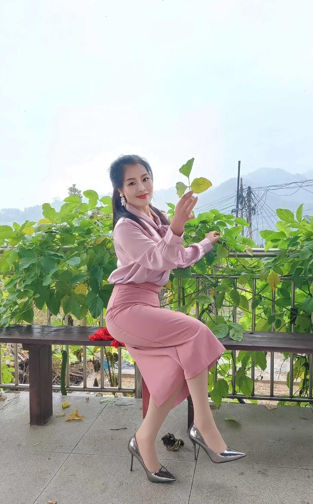 你经常吃外卖还是自己做饭自己做饭，想吃什么做什么