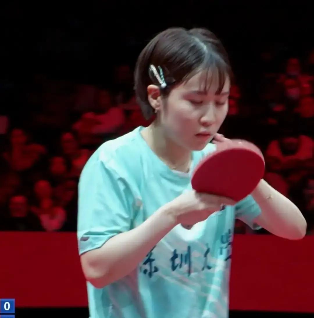 日本主力，现在是中国队友。看到平野美宇穿上深大俱乐部队服，很多人愣住了。国