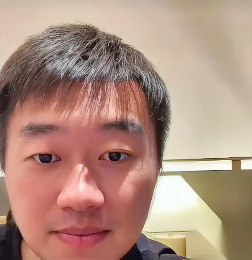 樊振东要走？全网都在传。说他已经在国外注册改籍，不回国内打球了？真的笑死