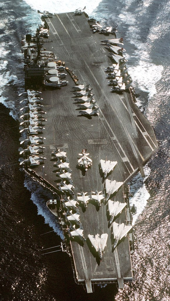 猫宁。跟随肯尼迪号USSJohnF.Kennedy(CV-67)​​​