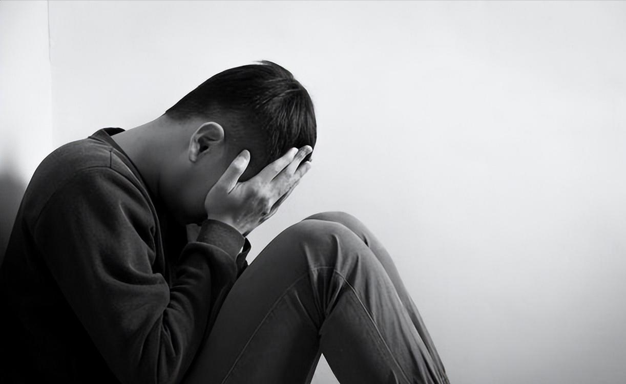 【人到中年前列腺炎康复后巧变小伙！】张先生，43岁，来诊看病，他被诊